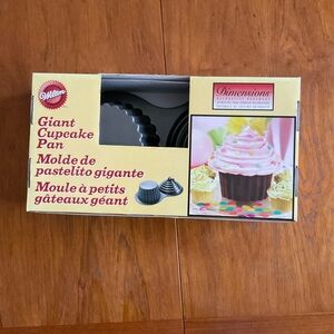 Wilton Giant Cupcake Pan
